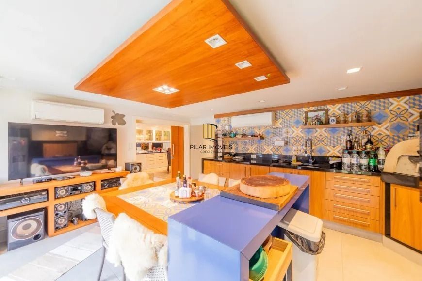 Casa alto padrão com 3 suítes e piscina no Boa Vista