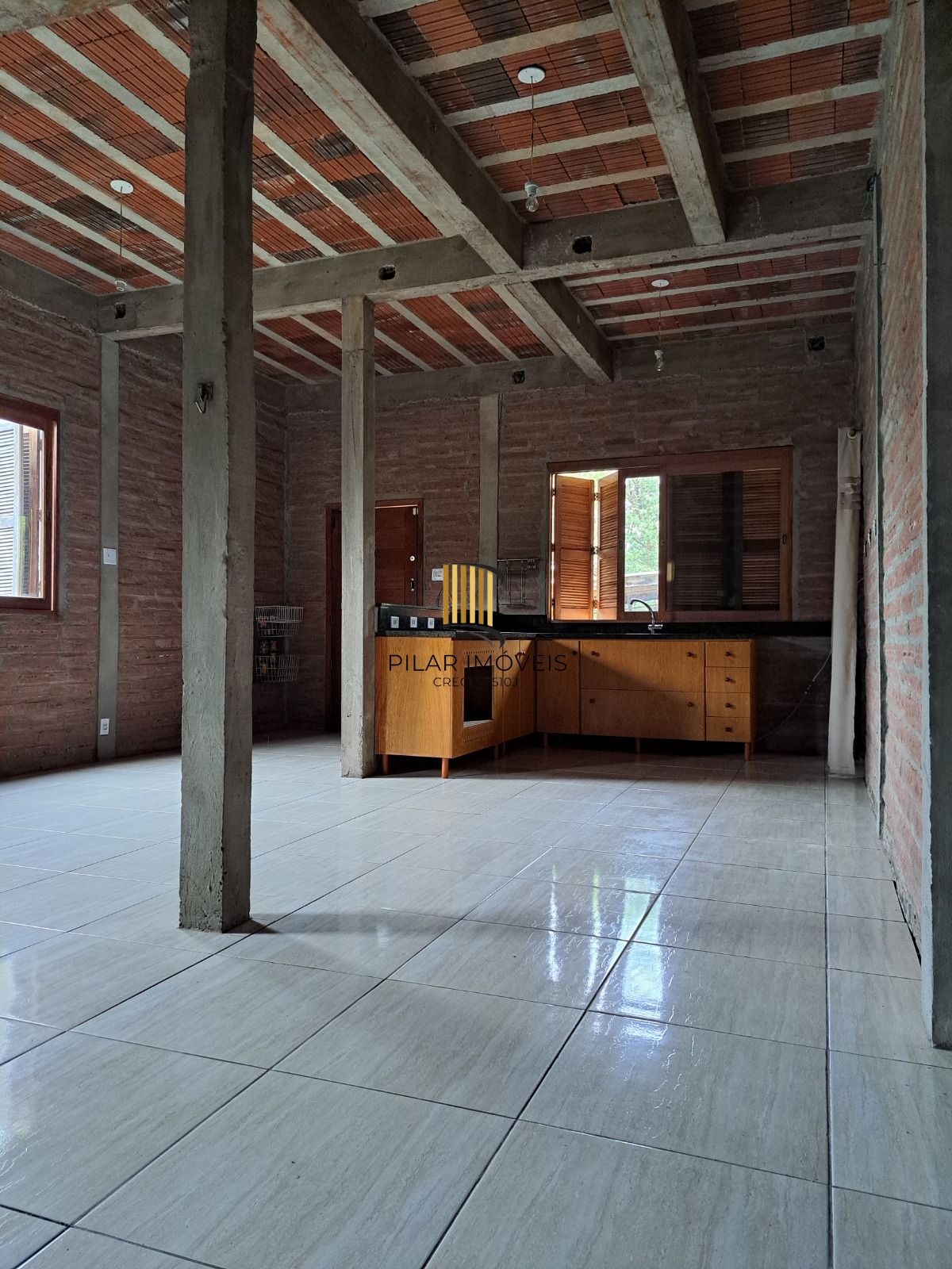 Sobrado 200m² privativos, 4 dormitórios 1 suíte e 2 vagas cobertas - Gravataí