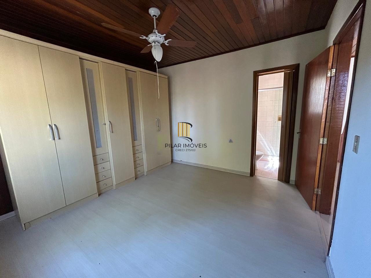 Casa 3 dormitórios com suíte e pátio no Jardim Planalto