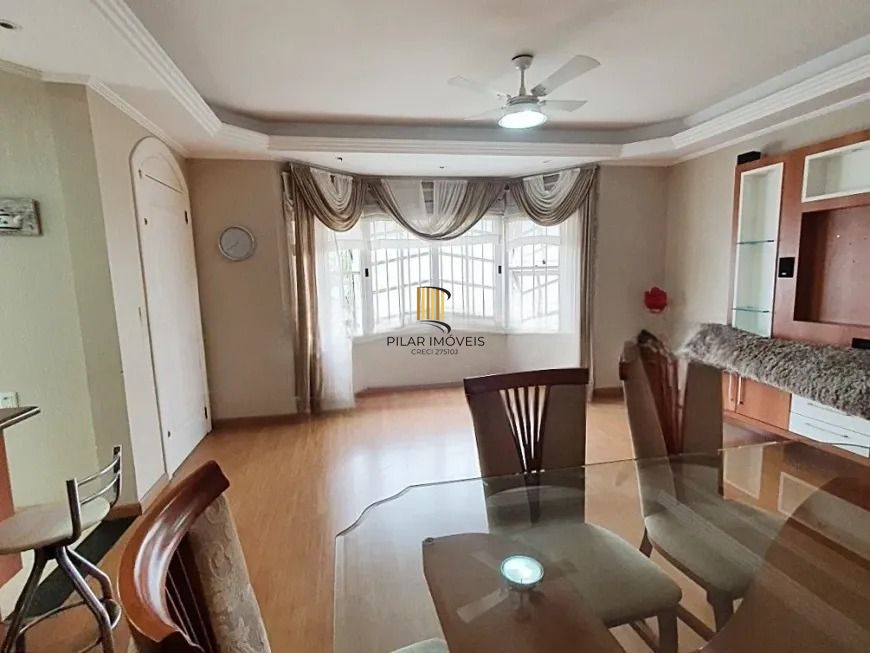 Sobrado com 3 suítes, pátio com piscina e salão de festas