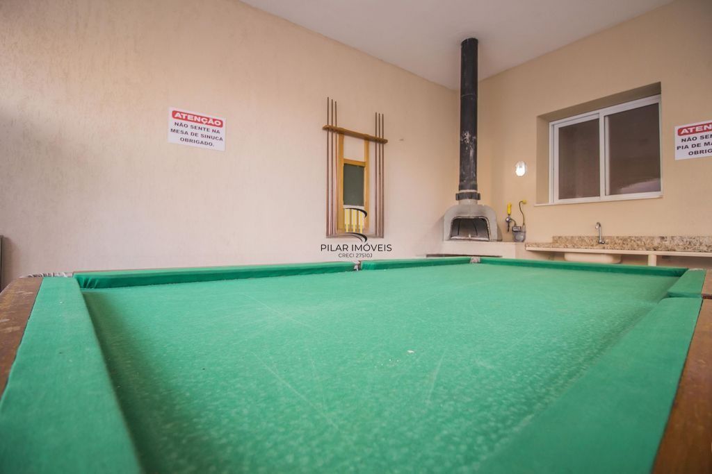 Apartamento com sacada e churrasqueira com 2 quartos e 52m²  privativos no Bairro Sarandi, Porto Alegre.