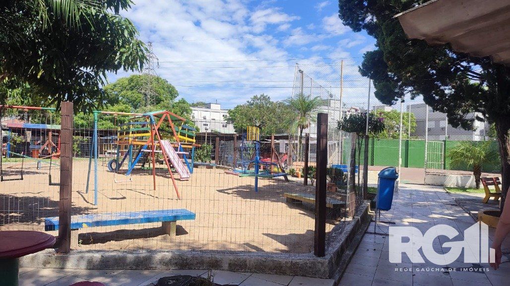 Apartamento térreo 2 dormitórios 50m² privativos. Av. Engenheiro Francisco Rodolfo Simch -Sarandi