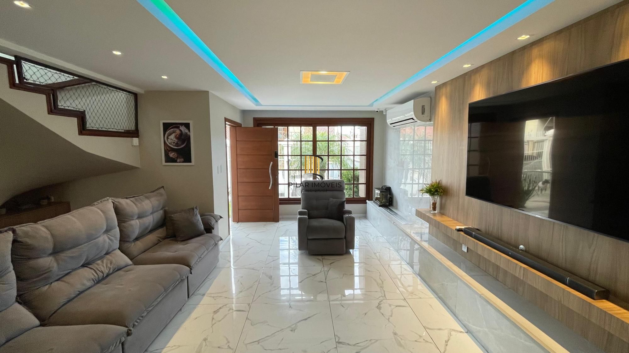 Casa com Piscina Aquecida e Energia Solar