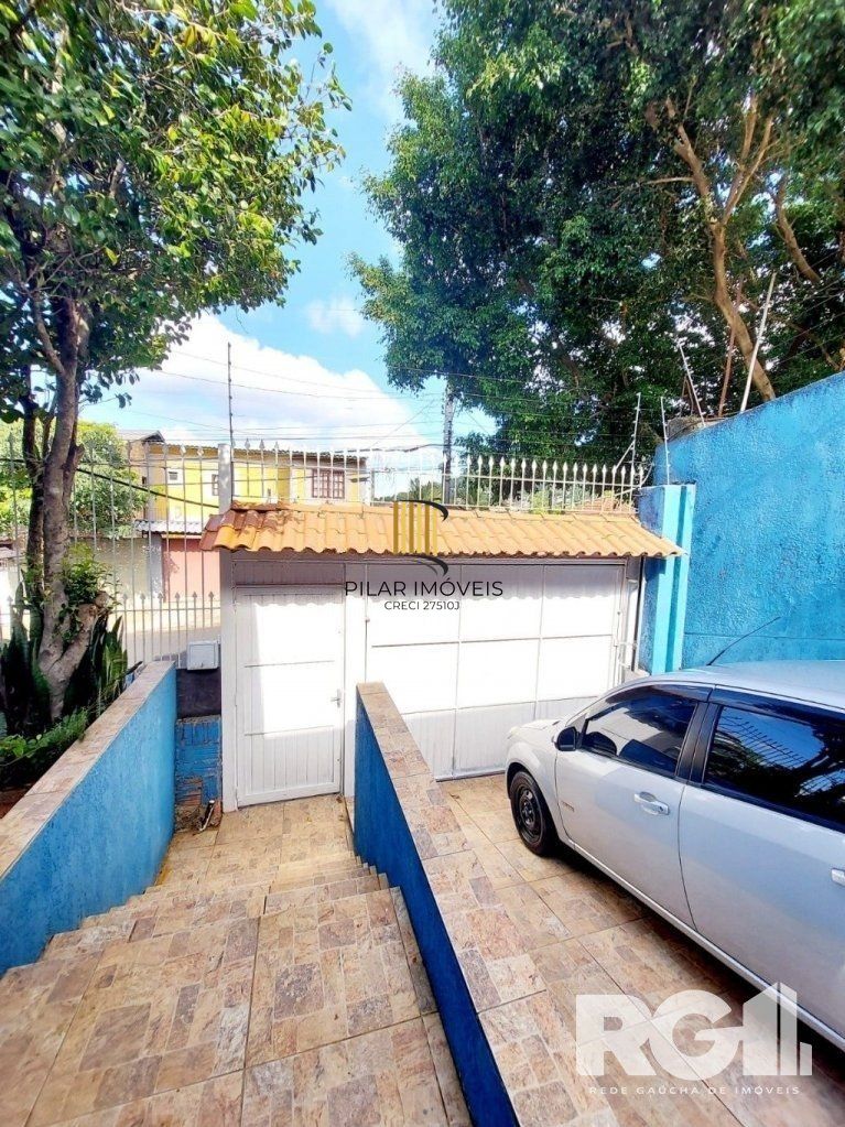 Casa 3 dormitórios no bairro Santa Isabel