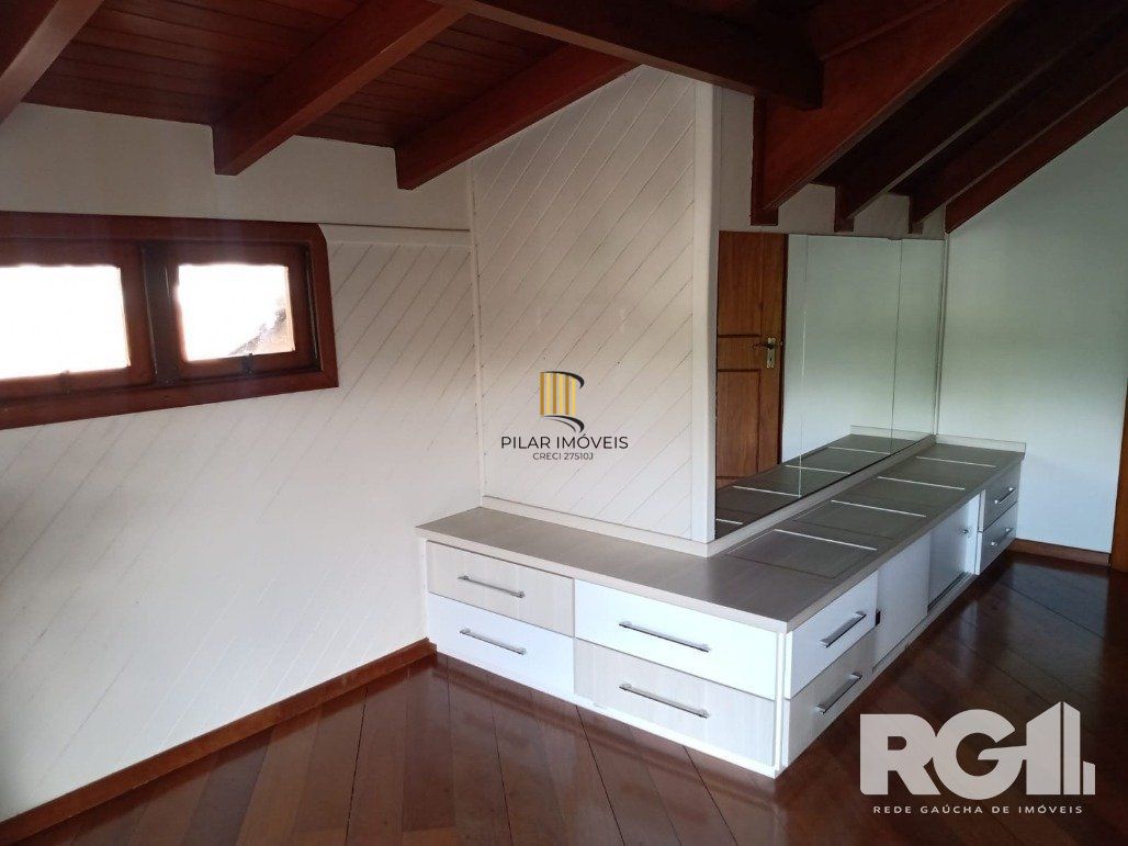 Casa 4 dormitórios no bairro Jardim Itu