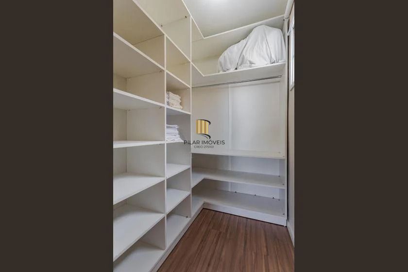 Casa térrea com 3 dormitórios, espaço gourmet e 3 vagas.