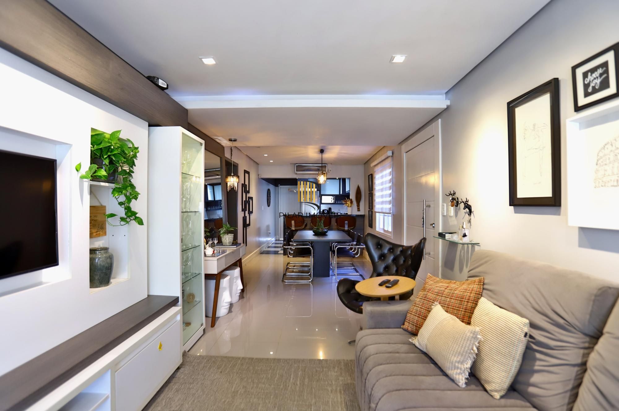 Casa mobiliada com suíte, patio e espaço gourmet completo