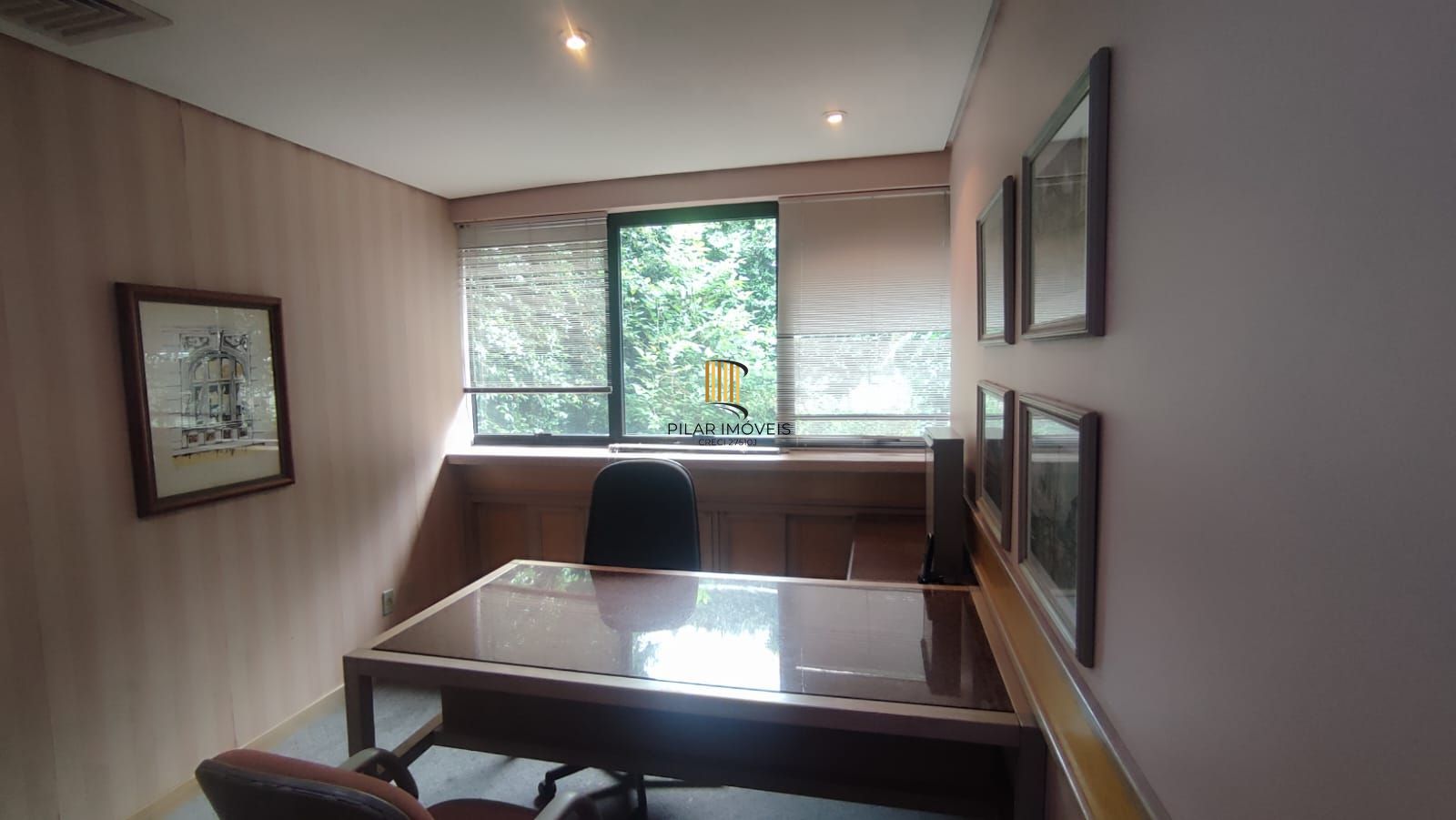 Conjunto comercial com 2 salas, prontas para atendimento, Moinhos de Vento