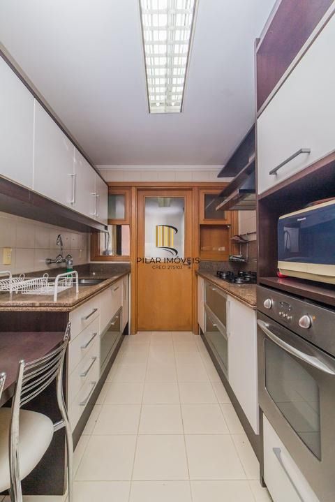 Apartamento, 4 dormitórios, sacada fechada com churrasqueira - Av. Panamericana