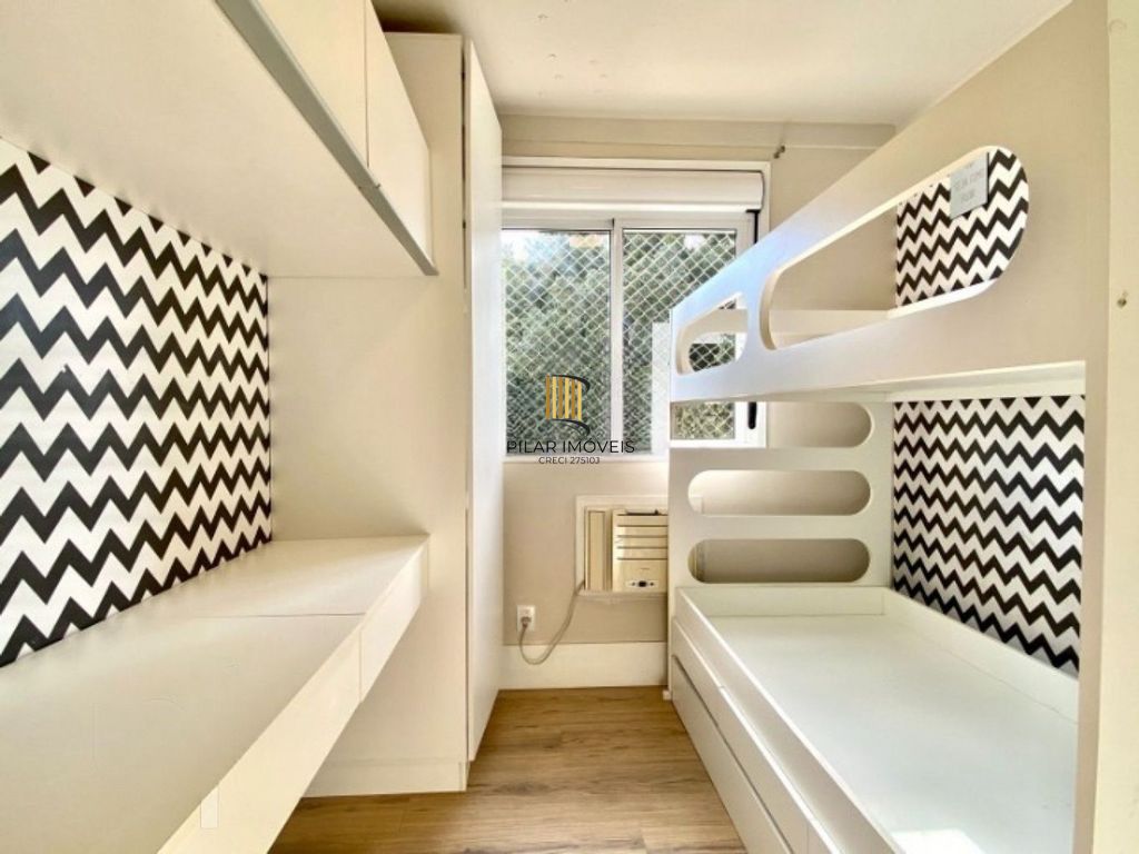 Apartamento com3 dormitórios,1 suíte, semi mobiliado e com vaga