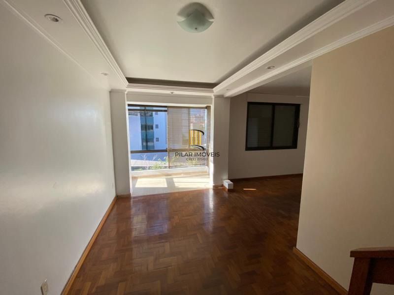 Cobertura reformada 2 dorm com vaga - Jardim São Pedro