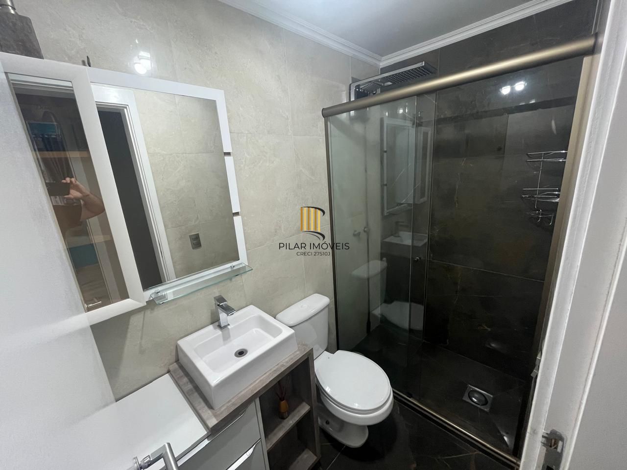 Apartamento Semimobiliado 2 dormitórios 1 vaga coberta - Passo da Areia