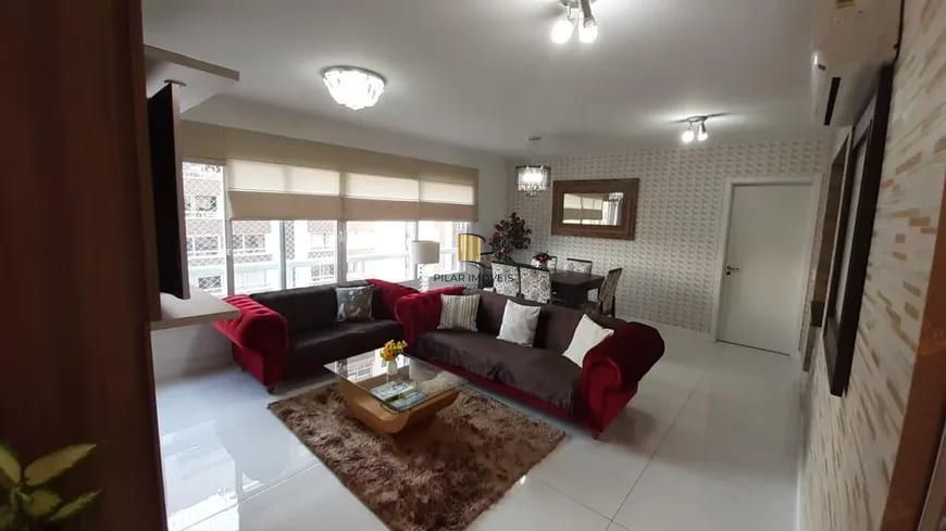 Apartamento 3 dormitórios no bairro Menino Deus