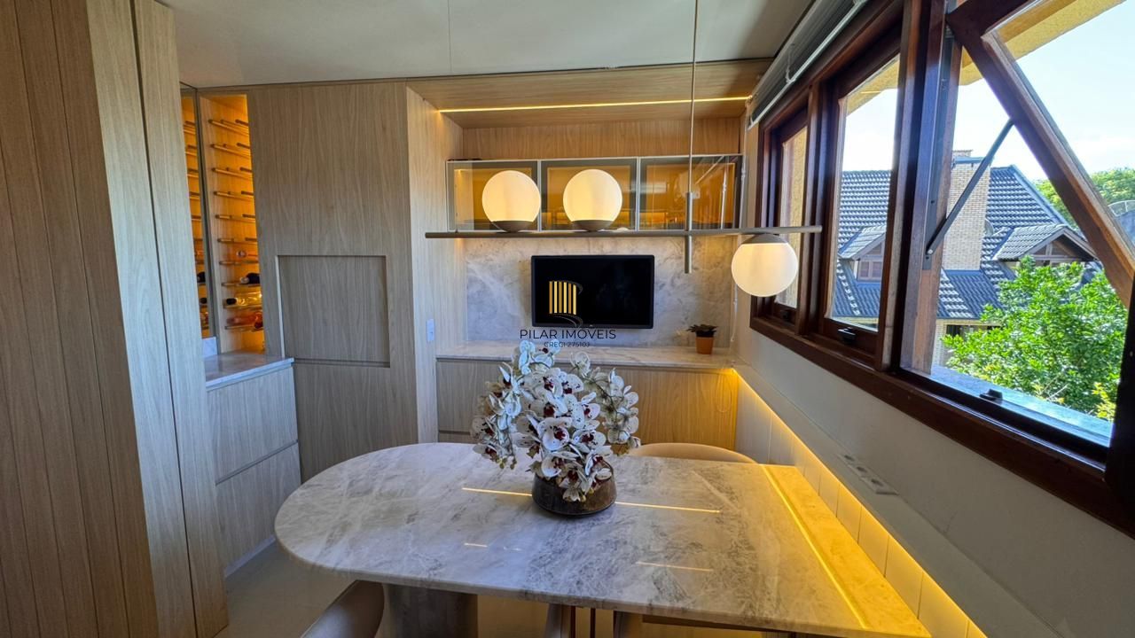 Casa Semimobiliada 3 dorm em Condomínio Fechado no Jardim Planalto