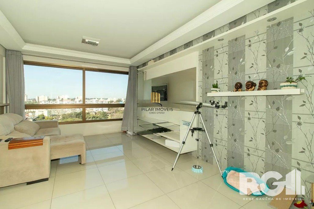 Apartamento com lareira,  2 dorm  Residencial Paris-  Rua: Engenheiro Arnaldo Gladoch  - São Sebastião