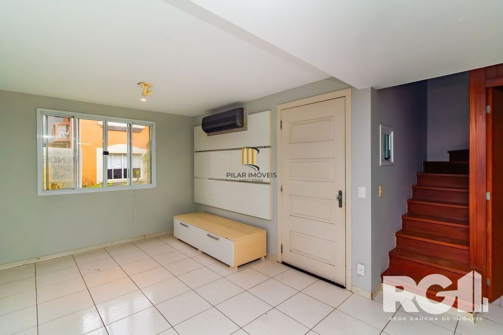 Casa em condomínio com 3 dormitórios, suíte, espaço gourmet.