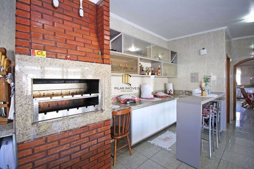 Cobertura semimobiliada com vista incrível e espaço gourmet amplo