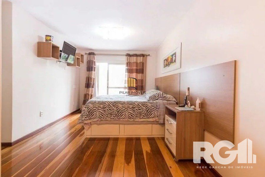 Casa 4 dormitórios no bairro Jardim Itu