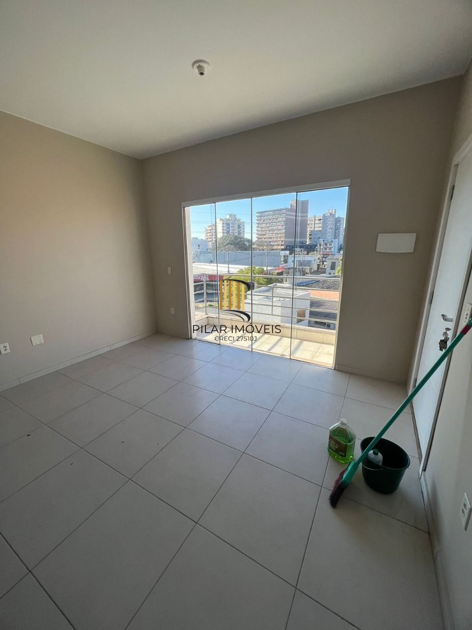 Apartamento 2 dormitórios no bairro Vila Regina