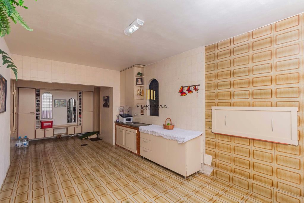 Casa 3 dormitórios, 2 suítes, piscina