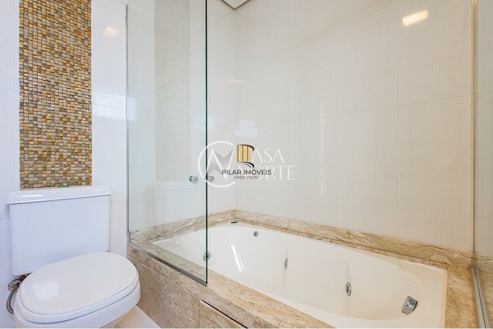 Casa Alto Padrão Reformada com Suíte, Closet e Espaço Gourmet