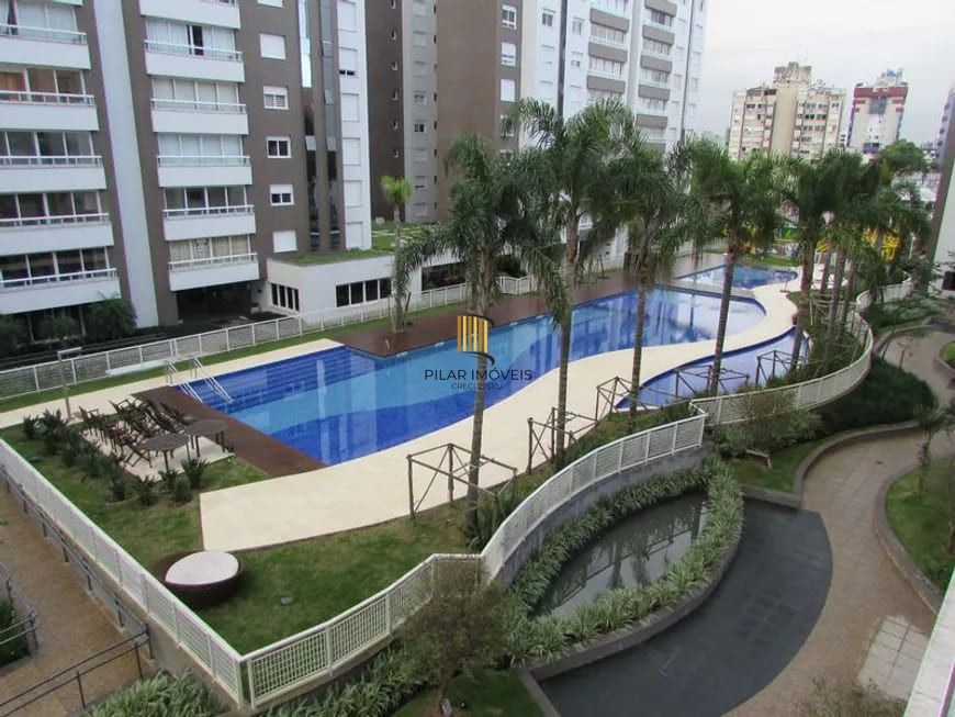 Apartamento 3 dormitórios no bairro Menino Deus
