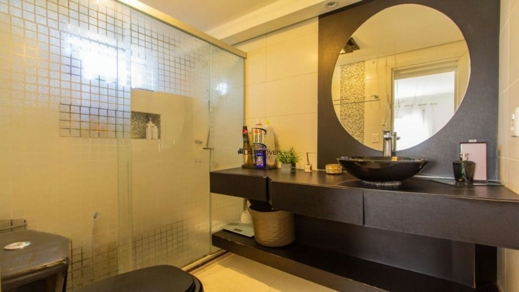 Cobertura mobiliada com piscina e vista 360° no Jardim Planalto – POA