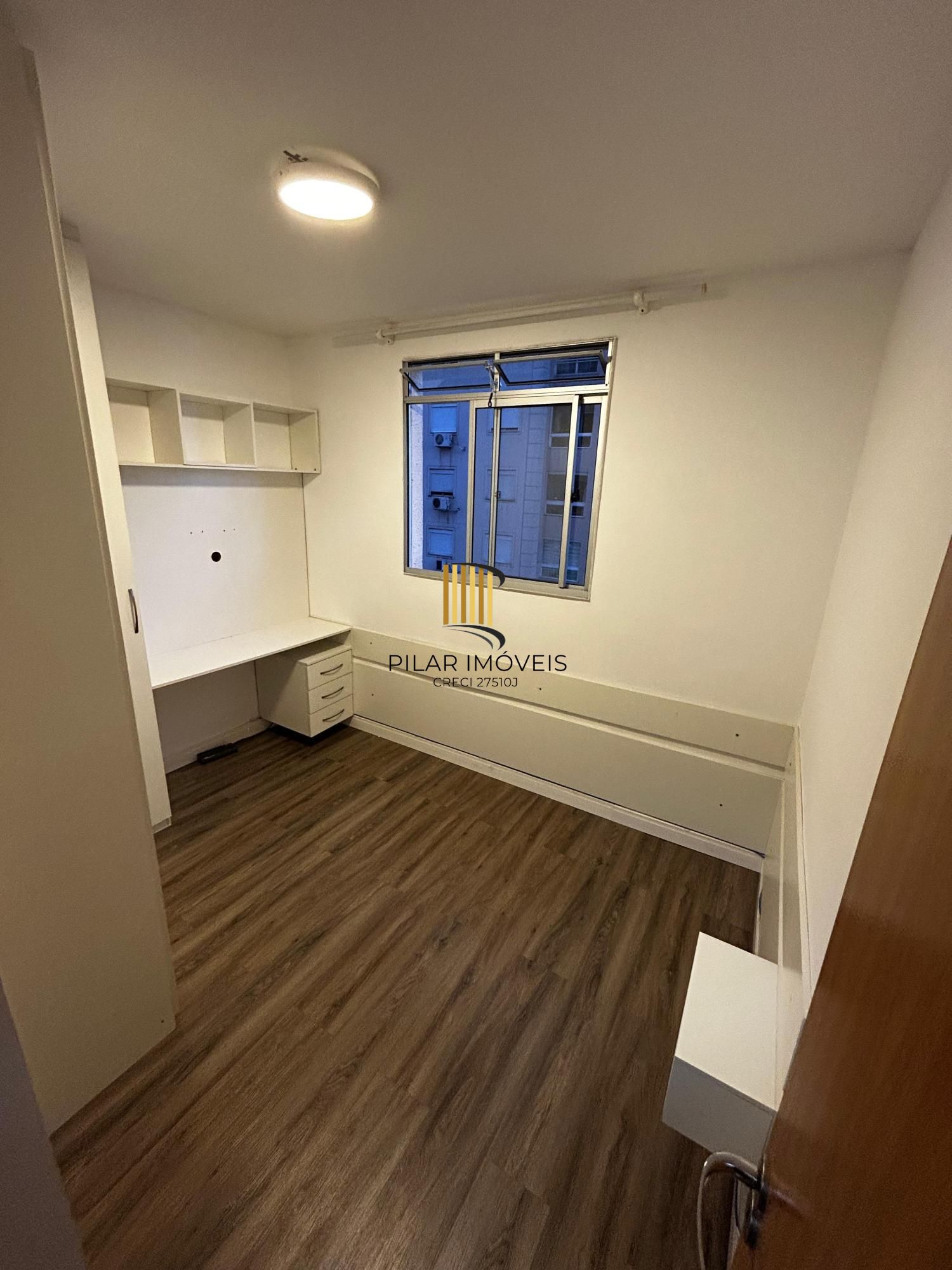 Apartamento 2 dormitórios no bairro Morro Santana