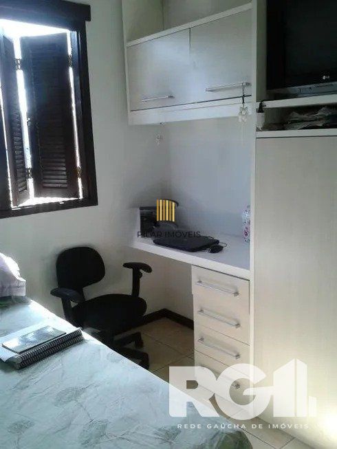 Excelente casa  3 dorm, 122m² privativos, amplo pátio com piscina nos fundos,  Rua Doutor João César Krieger