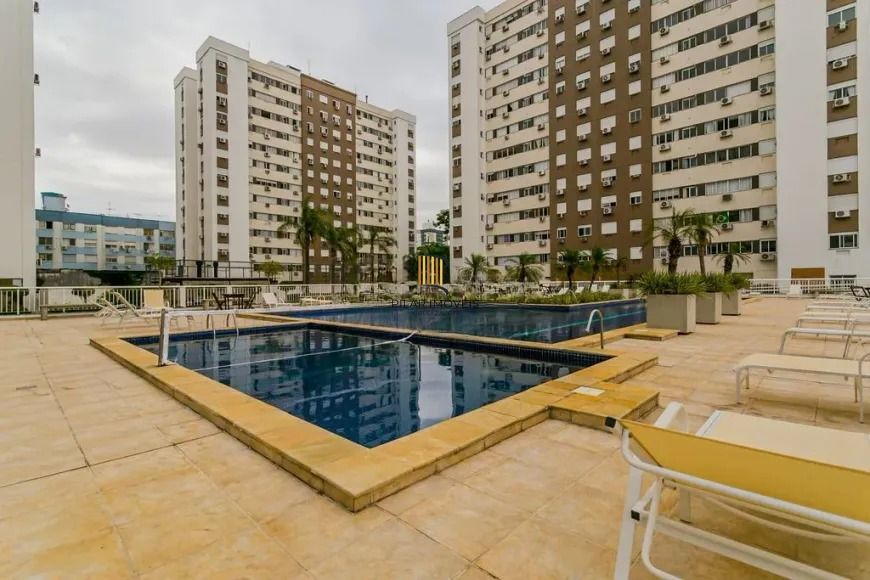 Apartamento à venda com 3 quartos, 70m², 1 suíte, 1 vaga Localizado Rua Antônio Joaquim Mesquita, no bairro Passo da Areia