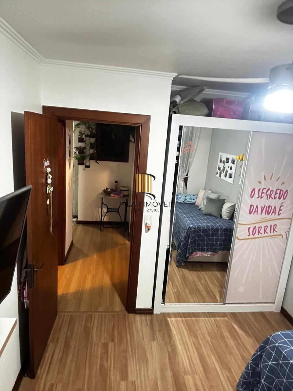 Apartamento 2 Dormitórios com Sacada e Vaga Coberta