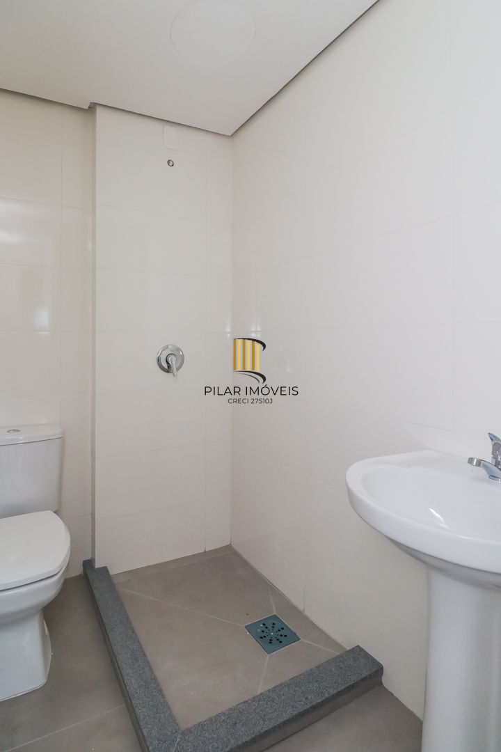 Apartamento 2 dormitórios no bairro Vila Ipiranga