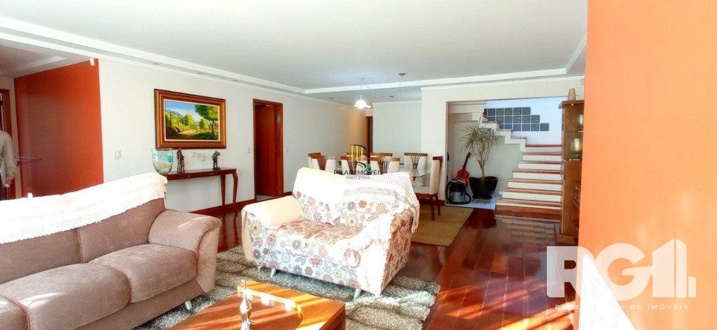 Casa 5 dormitórios no bairro Jardim Itu