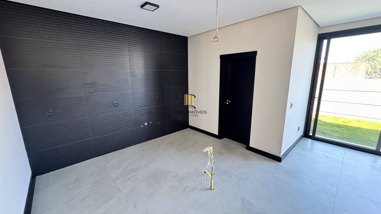 Casa com 3 suítes e pátio privativo na Zona Norte, bairro Ecoville
