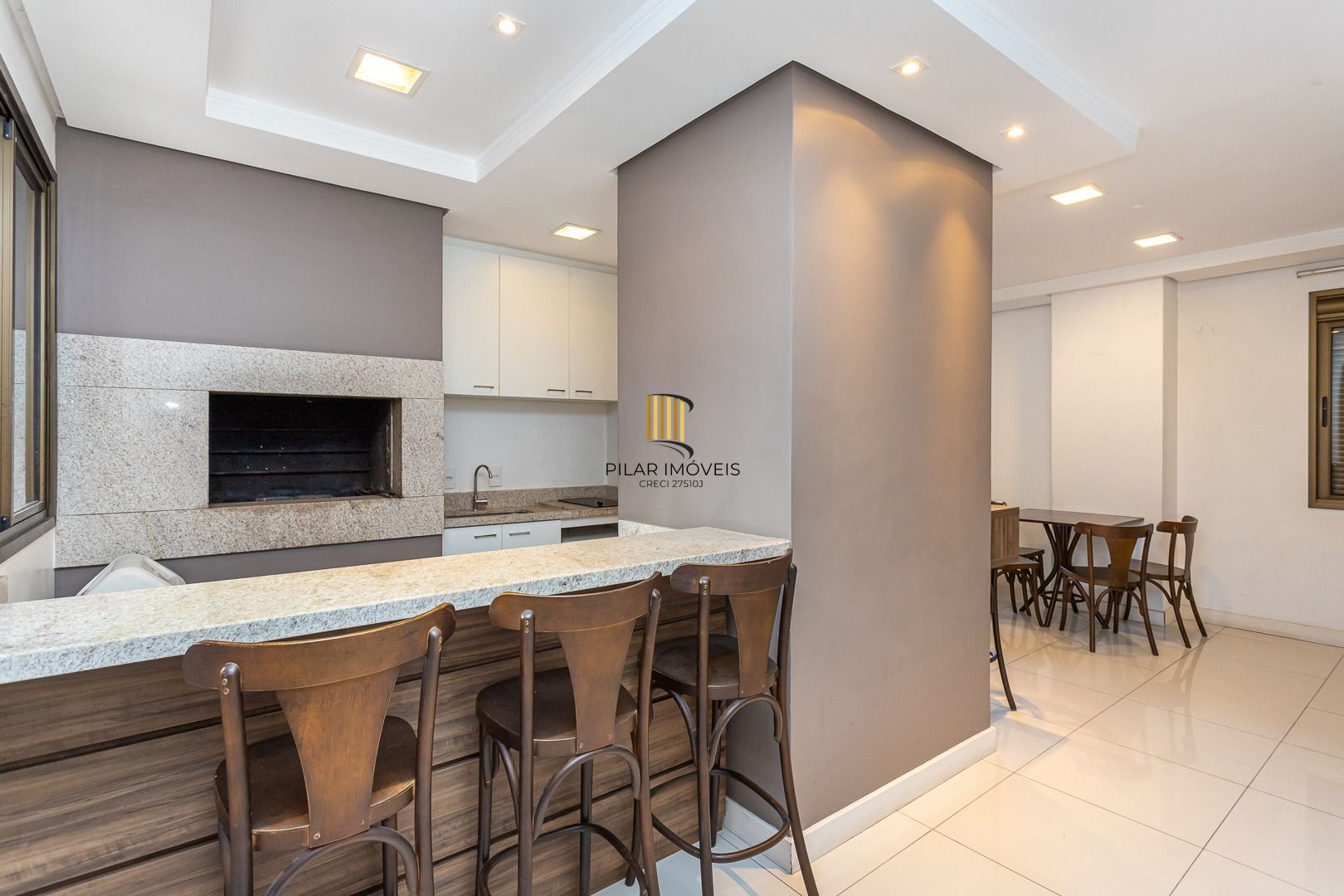 Apartamento Garden 3 Dorms (2 Suítes), 181m², 2 Vagas – Auxiliadora, POA