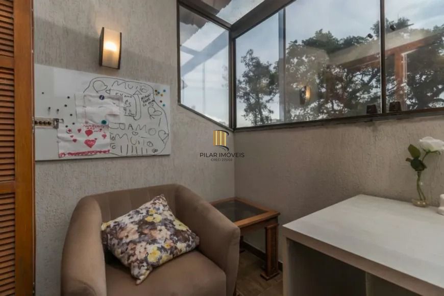 Casa Seminova 3 Dorm com Pátio e 4 Vagas no Jardim Planalto