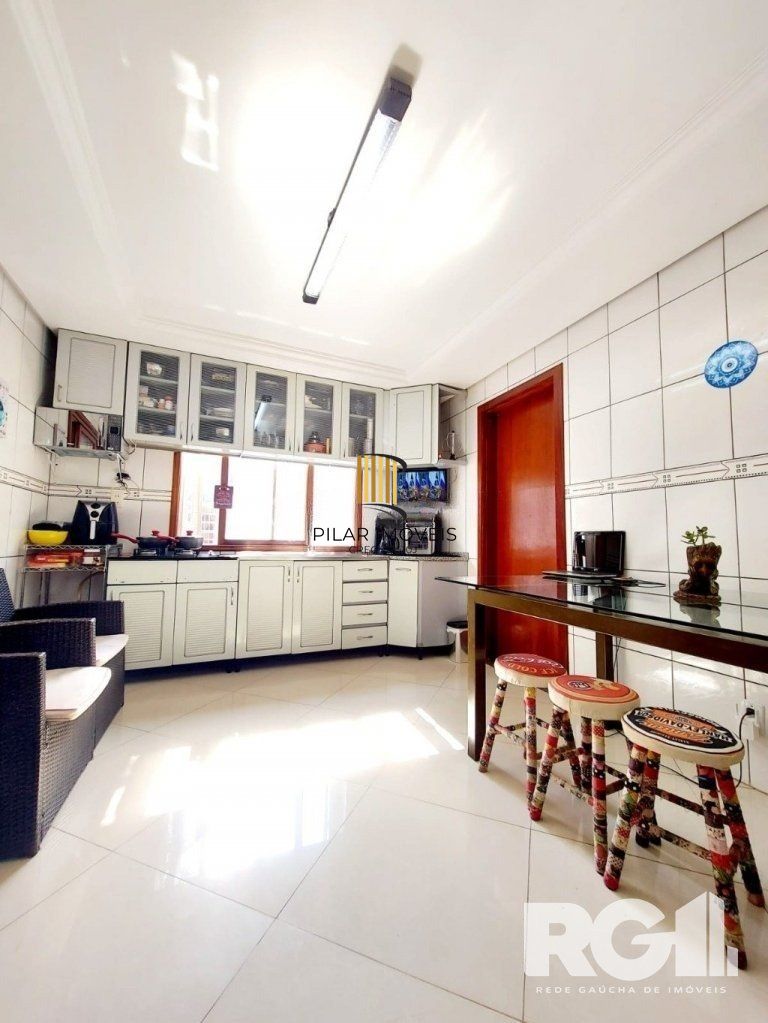Casa 3 dormitórios no bairro Santa Isabel
