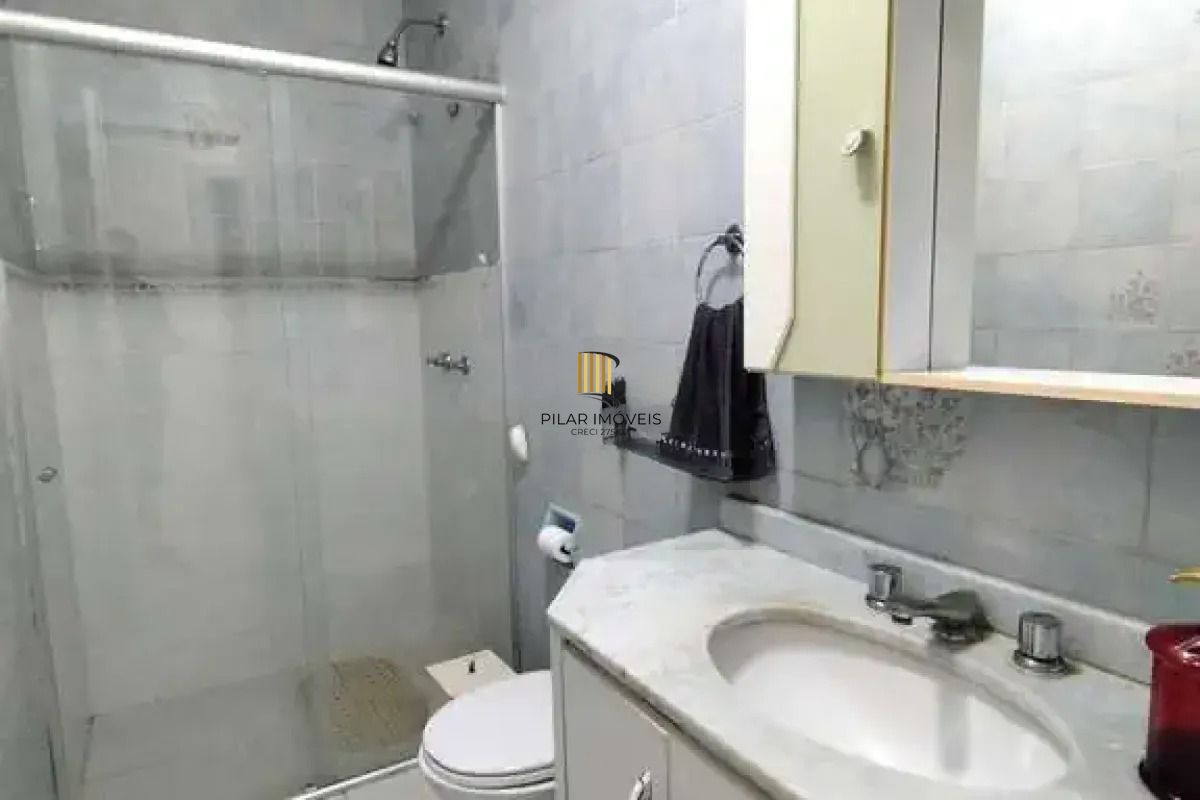 Sobrado com suíte, piscina e espaço gourmet no Jardim Sabará