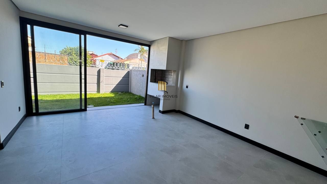 Casa com 3 suítes e pátio privativo na Zona Norte, bairro Ecoville