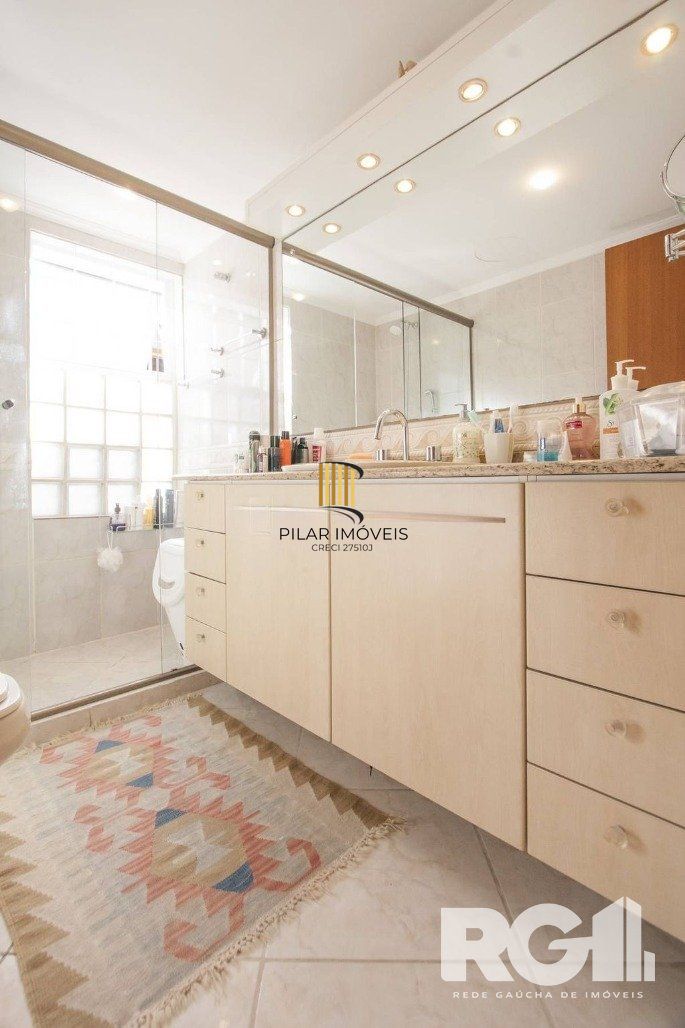 Casa 3 dormitórios no bairro Chácara das Pedras