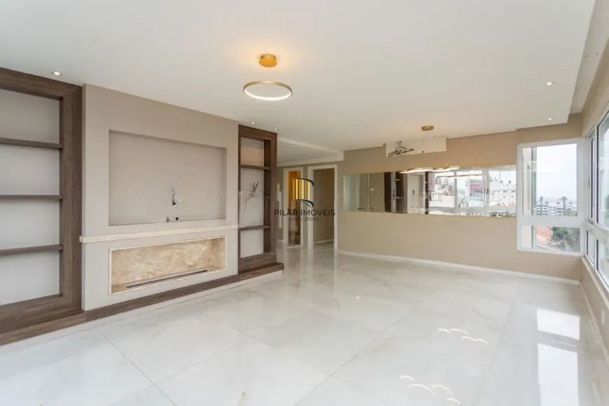 Apartamento 3 dormitórios com suíte e 2 vagas.