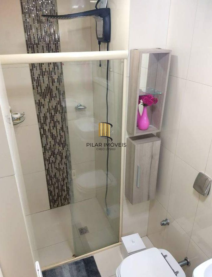 Apartamento 2 dorm, varanda integrada com churrasqueira no centro Cachoeirinha