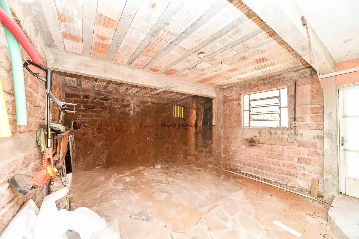 Casa com 4 dormitórios, R Doutor Paulino Guerra