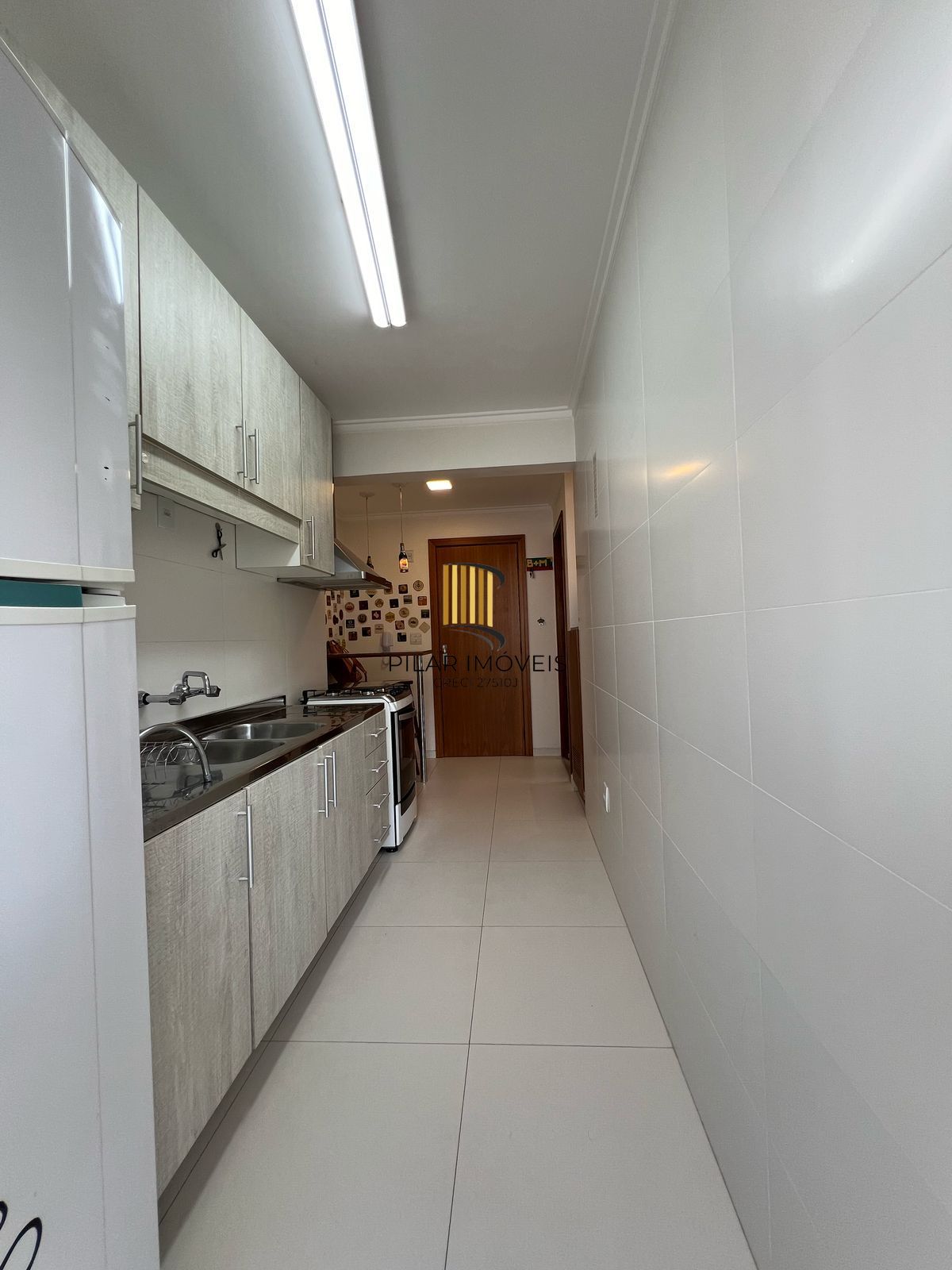 Apartamento para venda locado, 3 quartos, localizado na rua Vicente da Fontoura