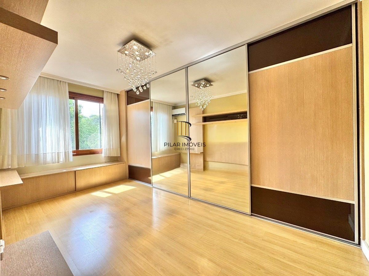 Cobertura duplex com 3 dormitórios e terraço no Cristo Redentor