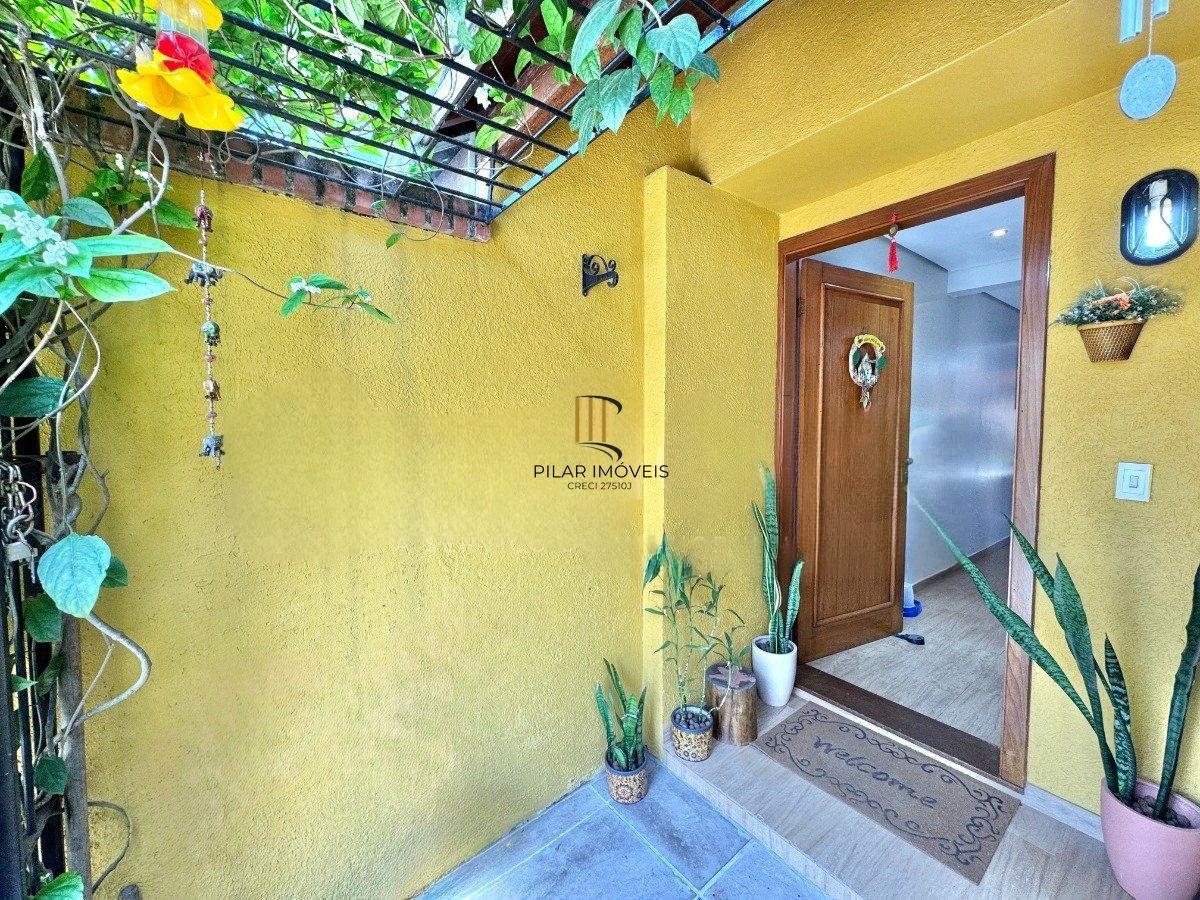 Casa/Sobrado 3 dormitórios, 125 m² privativos - bairro Jardim Itu Sabará