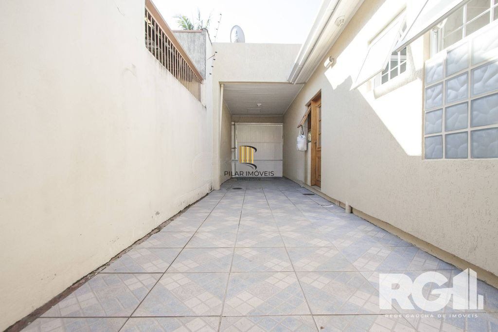Casa 3 dormitórios no bairro Chácara das Pedras