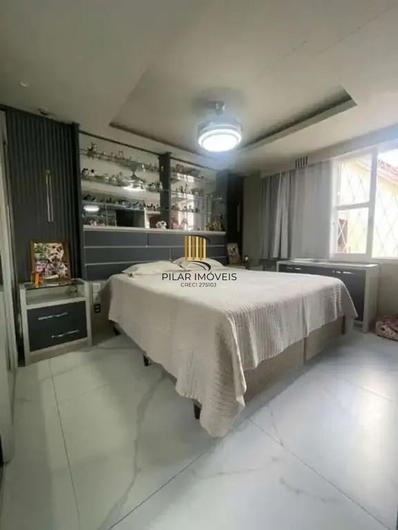 Casa térrea com 2 suítes com amplo pátio,