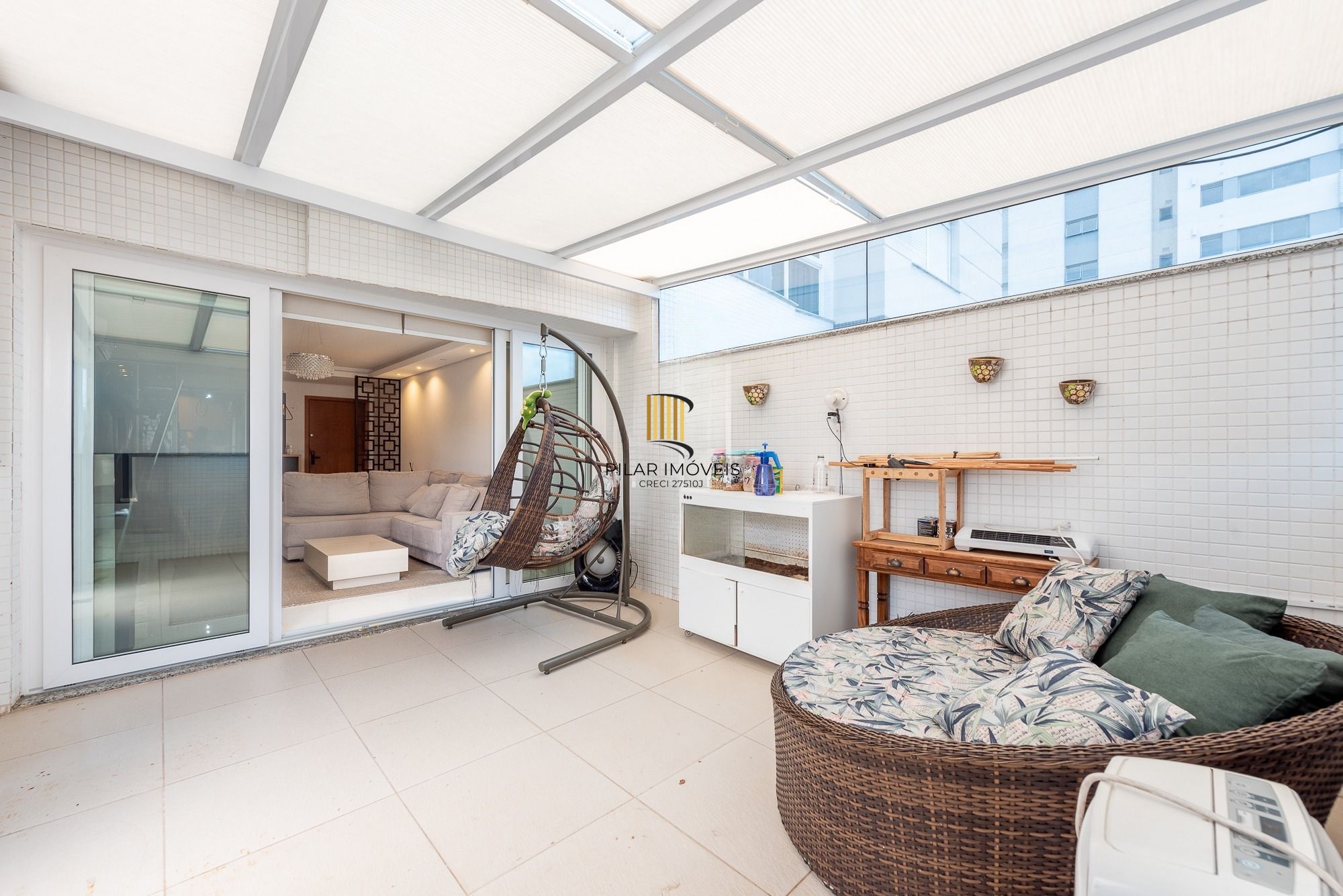 Apartamento Garden mobiliado, com 180 m² privativos, no bairro Chácara das Pedras