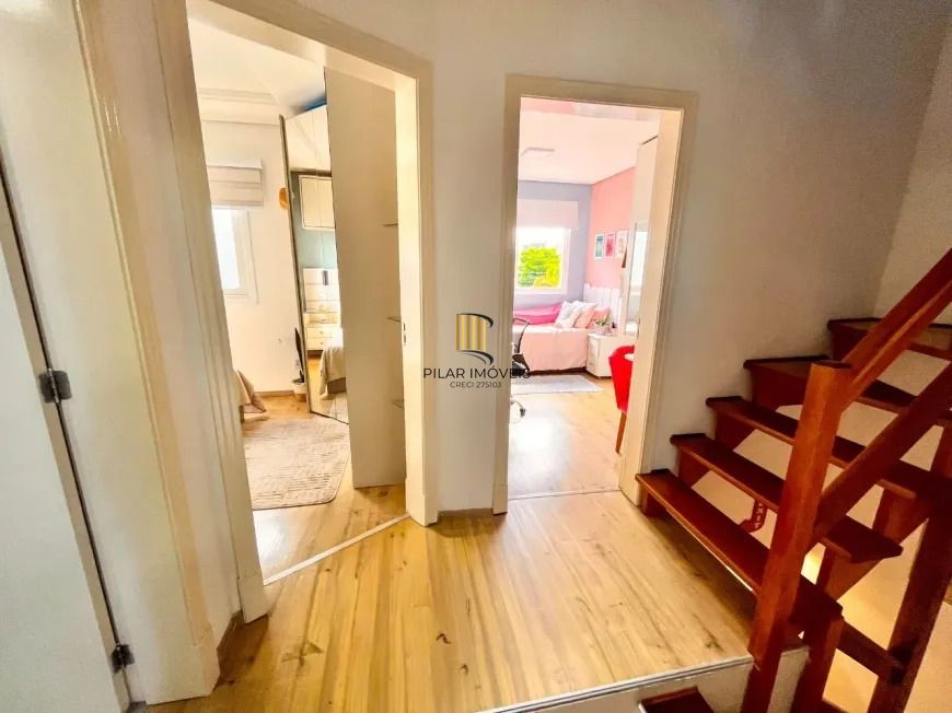 Casa Reformada em Condomínio com Suíte e Espaço Versátil Avenida Ecoville